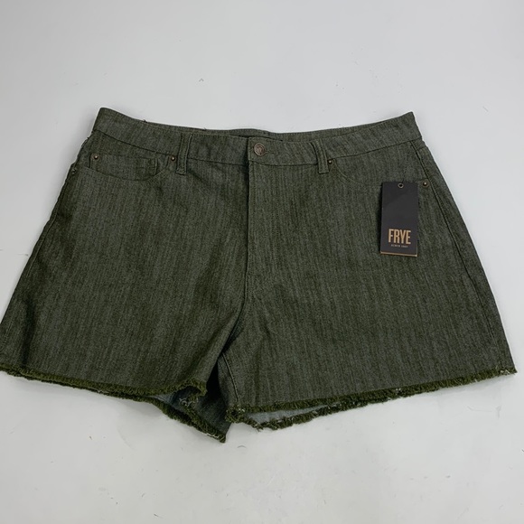 Frye Pants - Frye Heritage Olive Green Shorts Size 14 Raw Hem Pockets Zip button up New NWT